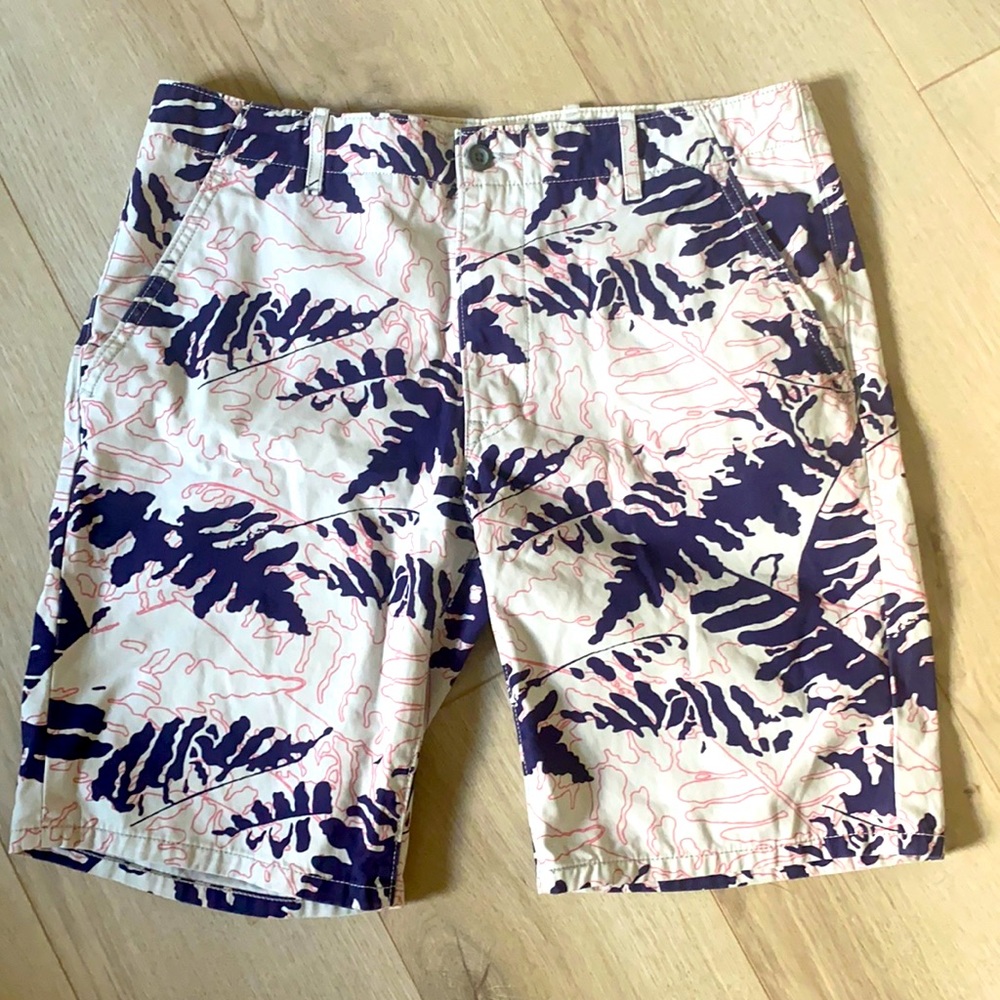 Levi Strauss Flat Front 100% Cotton Shorts -Size 34